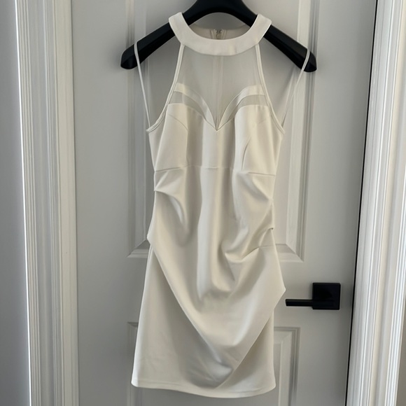 Le Chateau White Dress Size Medium - Picture 1 of 3